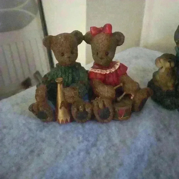 Bears and puppies, set of 4 resin decor - Picture 3 of 7